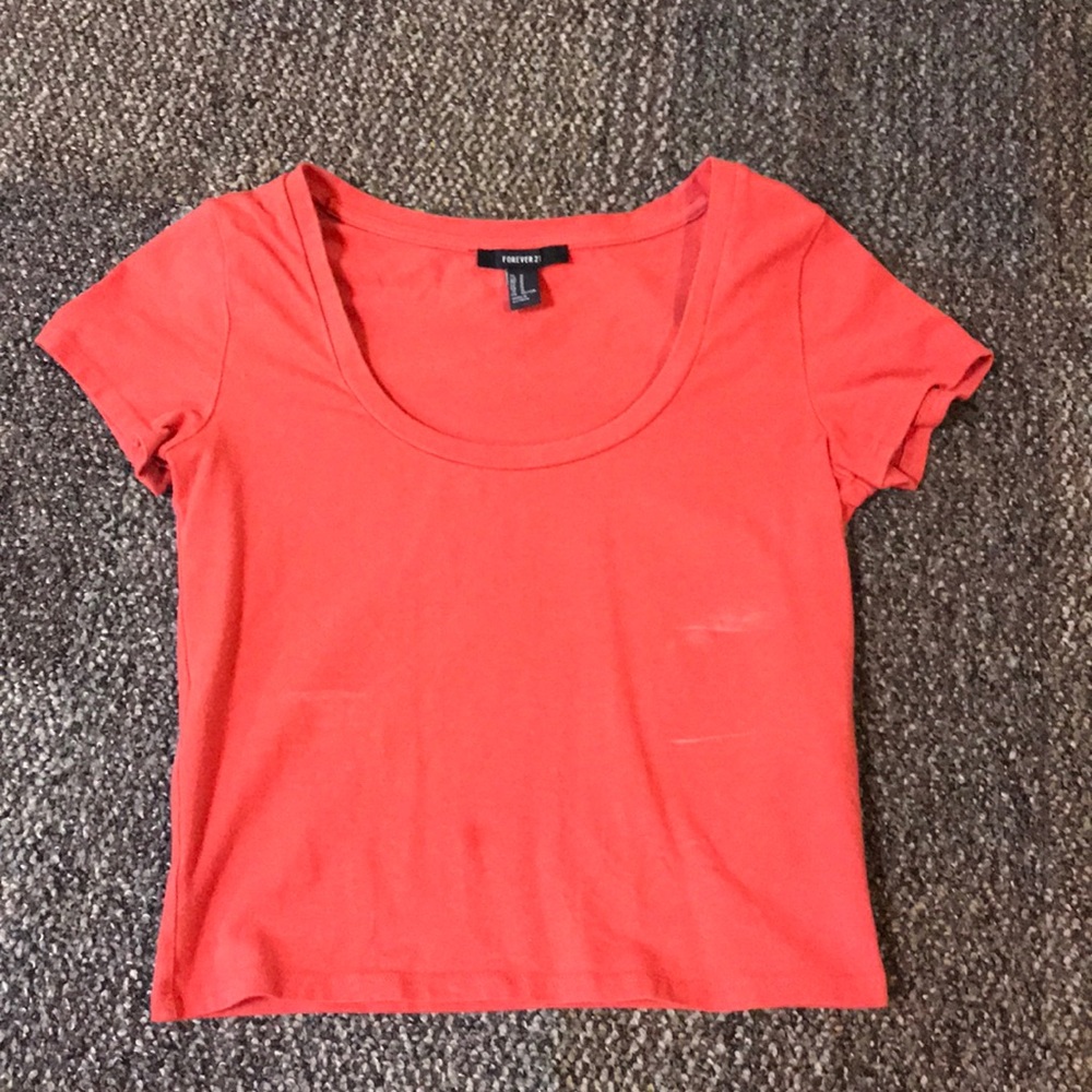 Orangish red T-shirt !